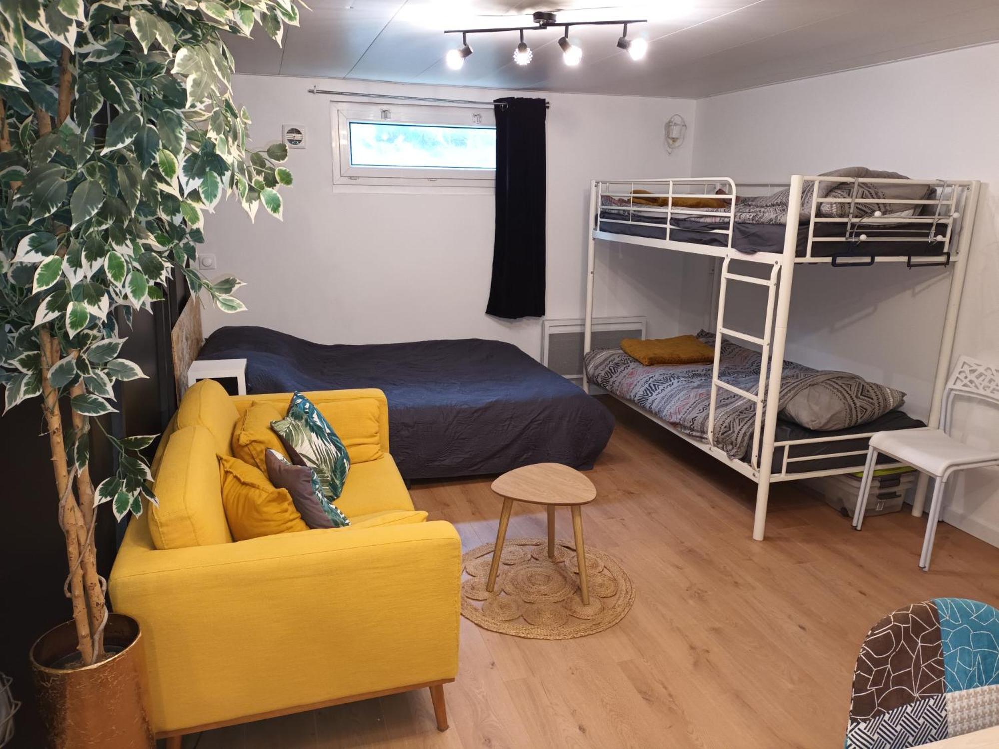 Le Fresne-Camilly Appartement Tout Confort מראה חיצוני תמונה